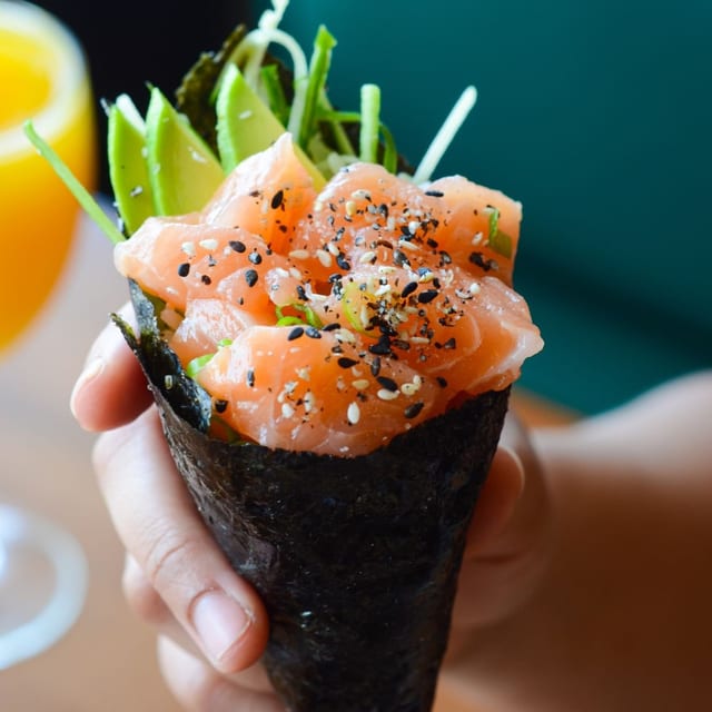 Temaki Alaskan.