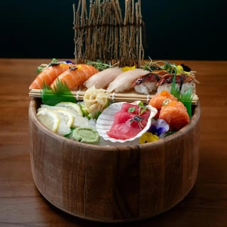 Sashimi & Nigiri Platter (20pcs)